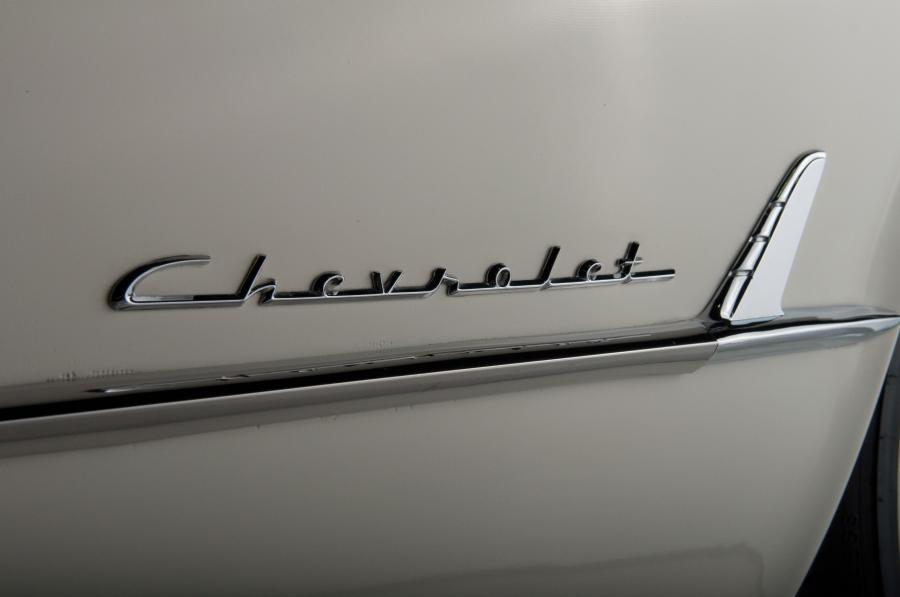 Логотип Chevrolet Corvette (2934) 1953 года  (фото 23 из 91)